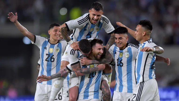 Con un golazo de tiro libre de Messi, Argentina venció a Panamá en una fiesta