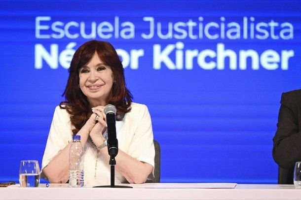 Cristina Kirchner: “Hay que revisar el acuerdo con el FMI, pero no para no pagar”