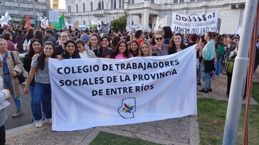 Tuvo dictamen el proyecto de ley que actualiza la regulación del Colegio de Profesionales de Trabajo Social