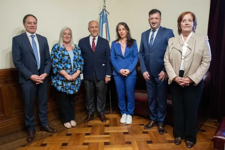 El nuevo bloque del Senado se presentó en sociedad