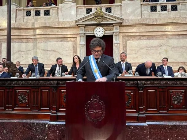 El Gobierno da marcha atrás y asegura que el ajuste de las provincias será de 20 mil millones de dólares