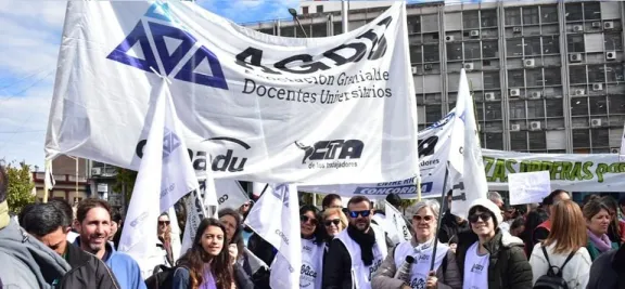 Docentes universitarios entrerrianos anuncian paro de 48 horas para la semana próxima