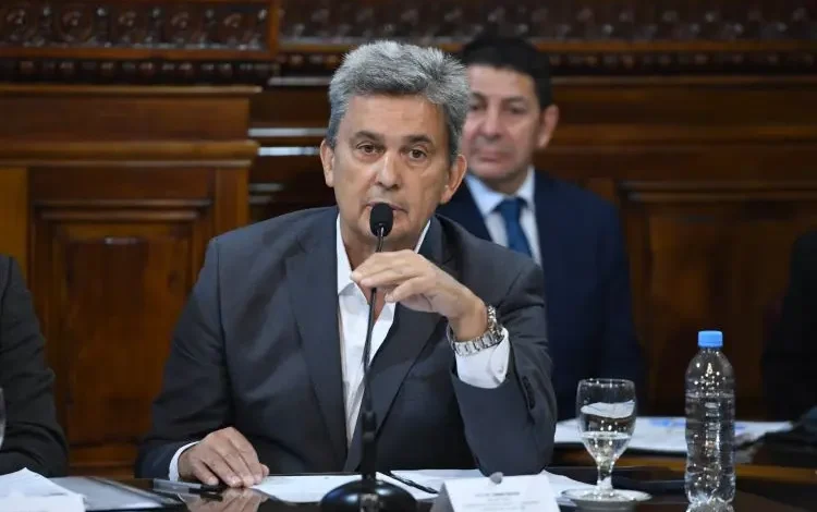 Zimmermann asume como ministro en Chaco y deja su banca en el Senado