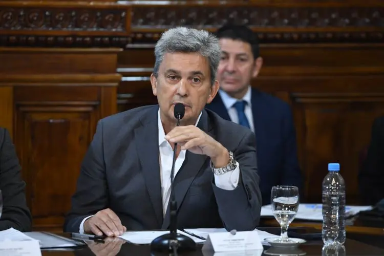 Zimmermann asume como ministro en Chaco y deja su banca en el Senado