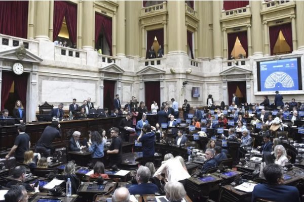 Diputados debatirá el martes la privatización de Aerolíneas Argentinas