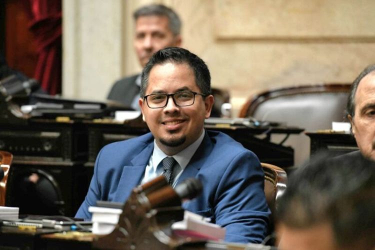 Diputado libertario criticó el aumento del gasto de provincias y municipios: “Son unos caraduras y unos sinvergüenzas”