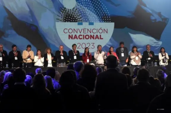 La UCR convocó a su Convención Nacional para definir el sistema de alianzas rumbo a las elecciones