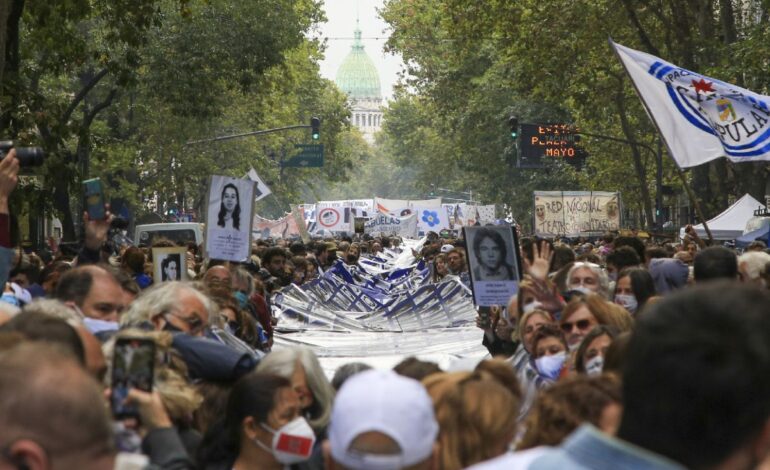 El Gobierno difundió un video sobre el Día de la Memoria y generó fuerte reacción de la oposición