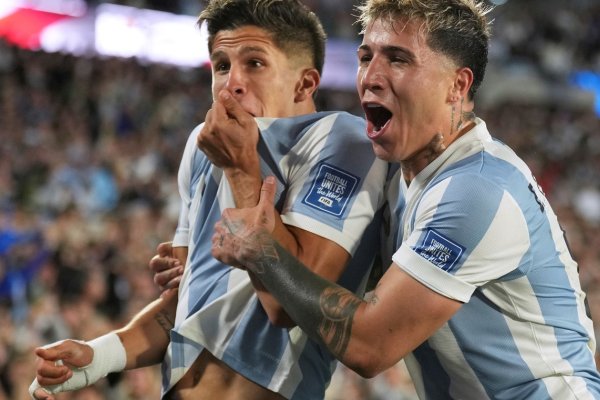 Argentina, ya clasificada al Mundial, le dio un baile histórico a Brasil