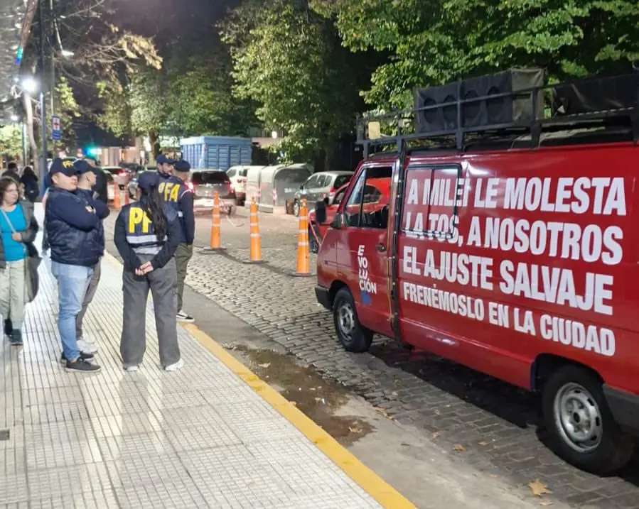 “Esto es un claro ataque a la democracia”