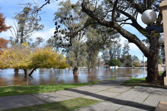 Nuevo incremento de evacuaciones en Concordia por crecida del Río Uruguay