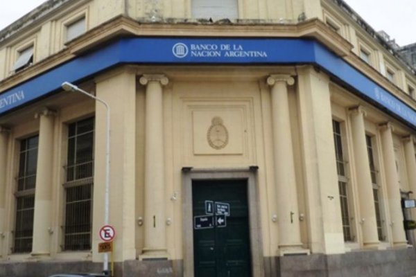 El Gobierno avanzará en el cierre de 60 sucursales del Banco Nación